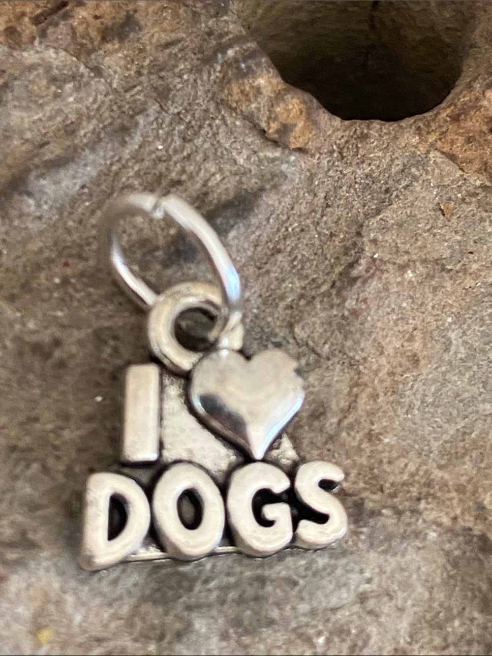 5/$10❤️❤️❤️NEW Silver Tone Zinc Alloy I ❤️Dogs Charm Pendant
